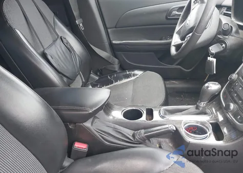 2015 Chevrolet Malibu 1Lt z USA, uszkodzony, nr VIN 1G11C5SL0FF229390